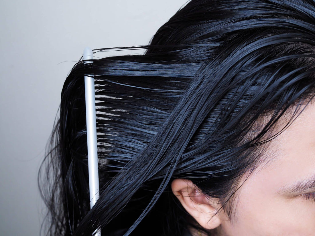 Can You Wash Away Oily Hair? - TrichoLab